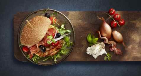 Bilde av Lofoten Perfekt grillfisk Grillburger med ost & bacon.