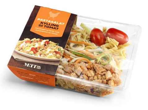 Bilde av Bama mett og go salat med pasta, kylling og tomat.
