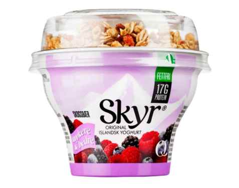 Bilde av Q skyr skogsbær med musli.