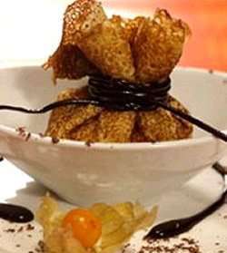 Prøv også Pannekaker med sjokolademousse.