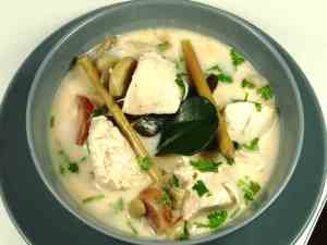 Prøv også Kyllingsuppe med kokosmelk (Tom Kha Gai).