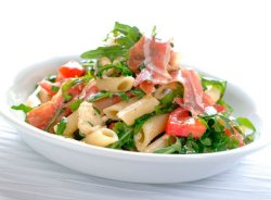 Prøv også Pastasalat med spekeskinke.