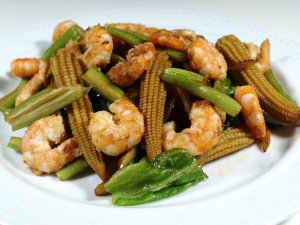 Prøv også Reker med babymais i wok.