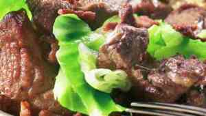 Prøv også Carne no Tacho com Couve - Lammegryte med kål.