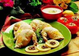 Prøv også Pollo tonnato (Kylling med kald tunfisksaus).