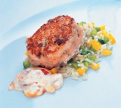 Prøv også Lakseburgere med chilikrem og paprikaris.