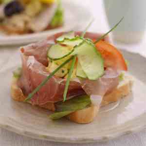 Prøv også Spekeskinkesmørbrød.