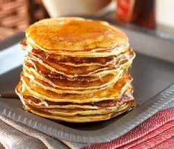 Prøv også Pancakes (pannekaker med lønnesirup).