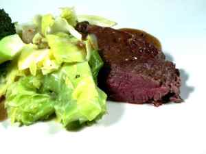 Prøv også Helstekt hjortefilet med portvinssaus.