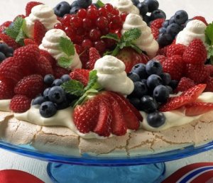 Prøv også Pavlova - den beste 17. mai-kaken..