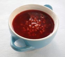 Saftsuppe med byggryn og rosiner oppskrift.