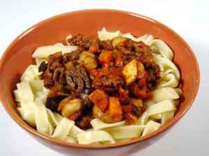 Prøv også Tagliatelle al Ragù Classico, Tagliatelle med klassisk kjøttdeigssaus.