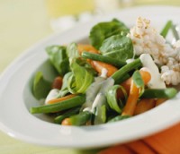 Prøv også Gulrotsalat med krydret yoghurtdressing.