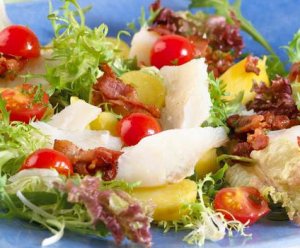 Prøv også Salat med klippfisk og tomater.