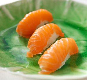 Prøv også Nigiri sushi med laks.