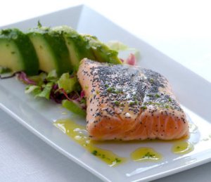 Prøv også Ovnsbakt marinert laks med avokadosalat.