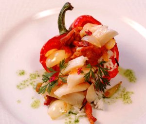 Prøv også Fylt paprika med tørrfisk og bacon.