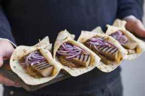 Prøv også Grillet julepølse i lefse.