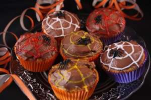 Prøv også Spindelvev-cupcakes.