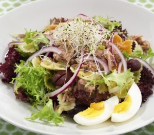 Prøv også Tunfisksalat med pasta og chilisaus.