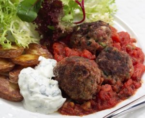 Prøv også Greske kjøttboller i tomatsaus.