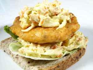 Prøv også Lakseburger med coleslaw.
