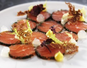 Prøv også Carpaccio av ørret med eggekrem.