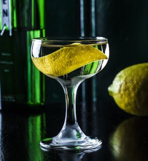 Prøv også Inverted Vesper.