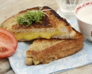 Prøv også Toast med sennepskrem.