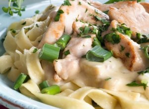 Prøv også Fettuccini med kylling og sjampinjong.
