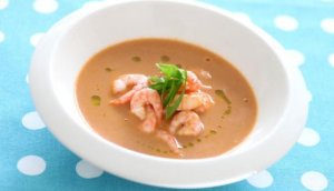 Prøv også Kremet rekesuppe med vårløkolje.