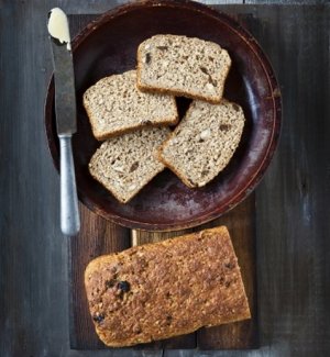 Prøv også Rosinbrød med hasselnøtter.