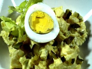 Prøv også Grillet svinefilet med Rosemaries spesial potetsalat.