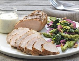 Prøv også Krydderstekt ytrefilet av svin med spinat- og nøttesalat.