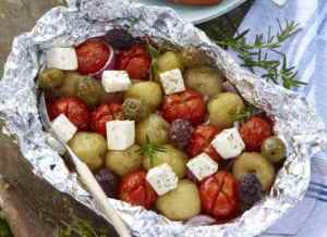 Prøv også Grillet potetsalat med fetaost.
