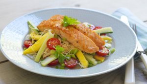 Prøv også Stekt laks med nudelsalat.