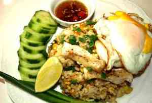 Prøv også Kao Pad(fried rice) med fisk.