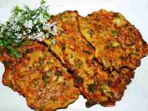 Prøv også Tortang Monggo.