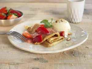 Prøv også Crêpes med Rabarbra- og jordbærkompott.