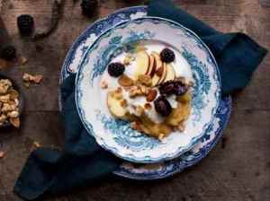 Prøv også Hjemmelaget eplemos med yoghurt og granola.