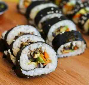 Prøv også Vegetar makisushi med aubergin og koriander.