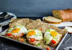 Prøv også Frokostsmørbrød med speilegg.