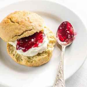 Prøv også Scones uten hvetemel.