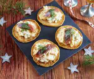 Prøv også Blinis med eggesalat og sild.