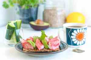 Prøv også Kliknekkebrød med LobNobs og avokado.