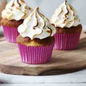 Prøv også Summer S mores cupcakes med rabarbrakompott.