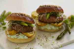 Prøv også Sliders med grillet portobellosopp og squash.