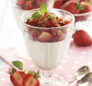 Prøv også Panna cotta med friske jordbær.