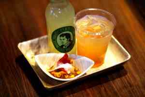 Prøv også Corn & Whiskey.