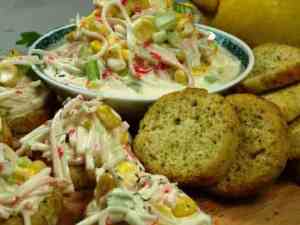 Prøv også Enkel og rask crabsticksalat.